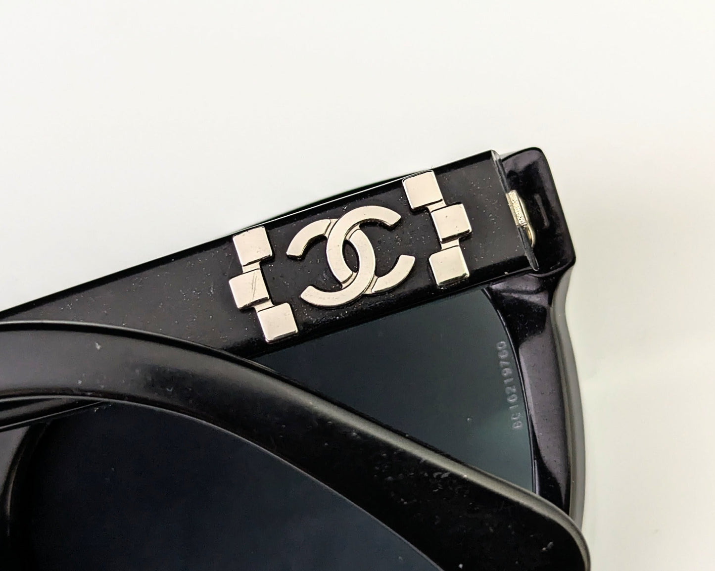 Chanel oversized sunglasses, black, cased