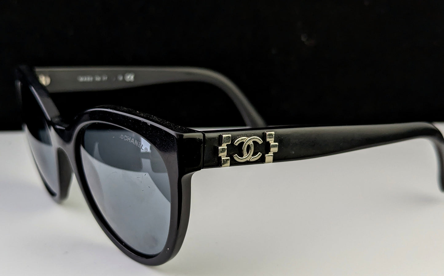Chanel oversized sunglasses, black, cased