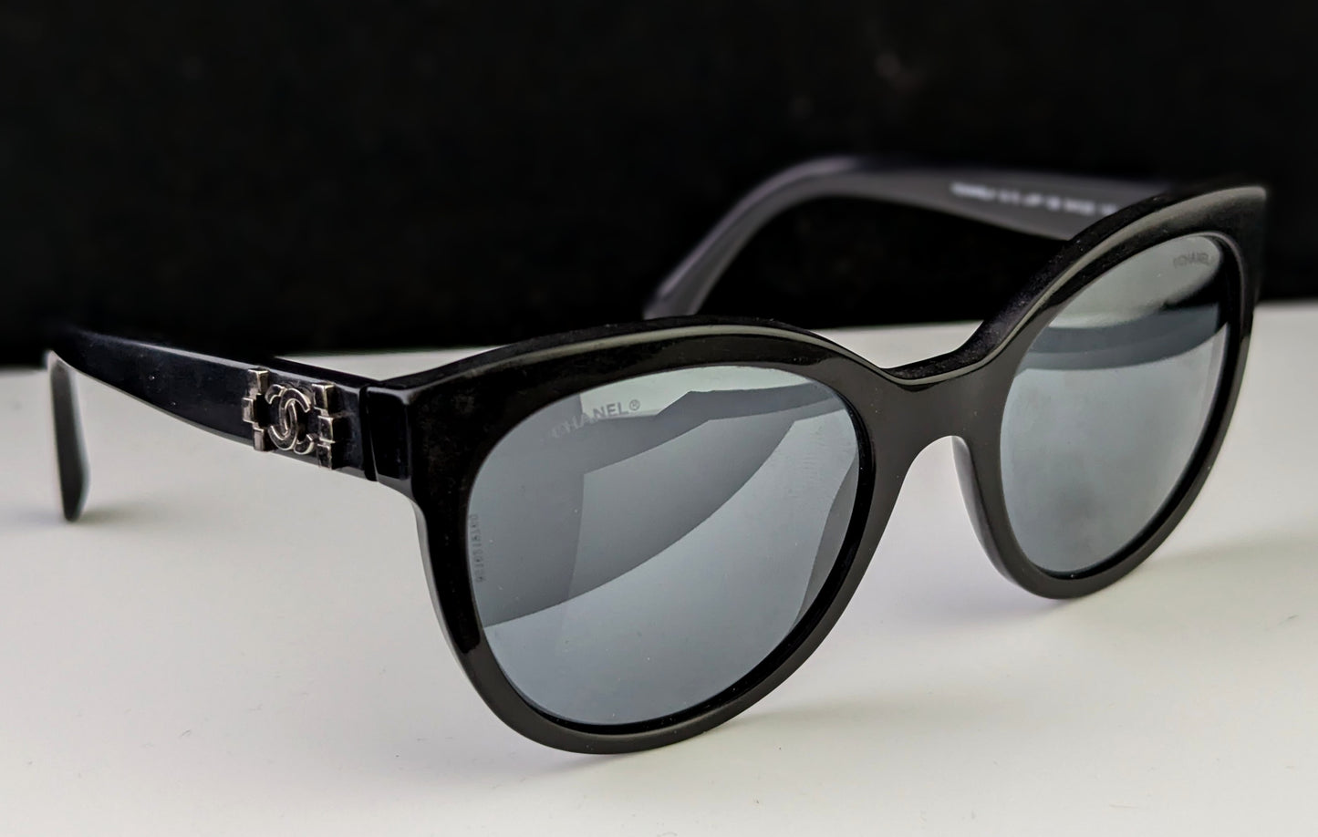 Chanel oversized sunglasses, black, cased