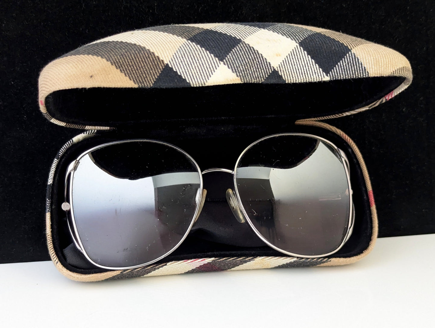 Vintage Burberry sunglasses, Dusky pink, cased