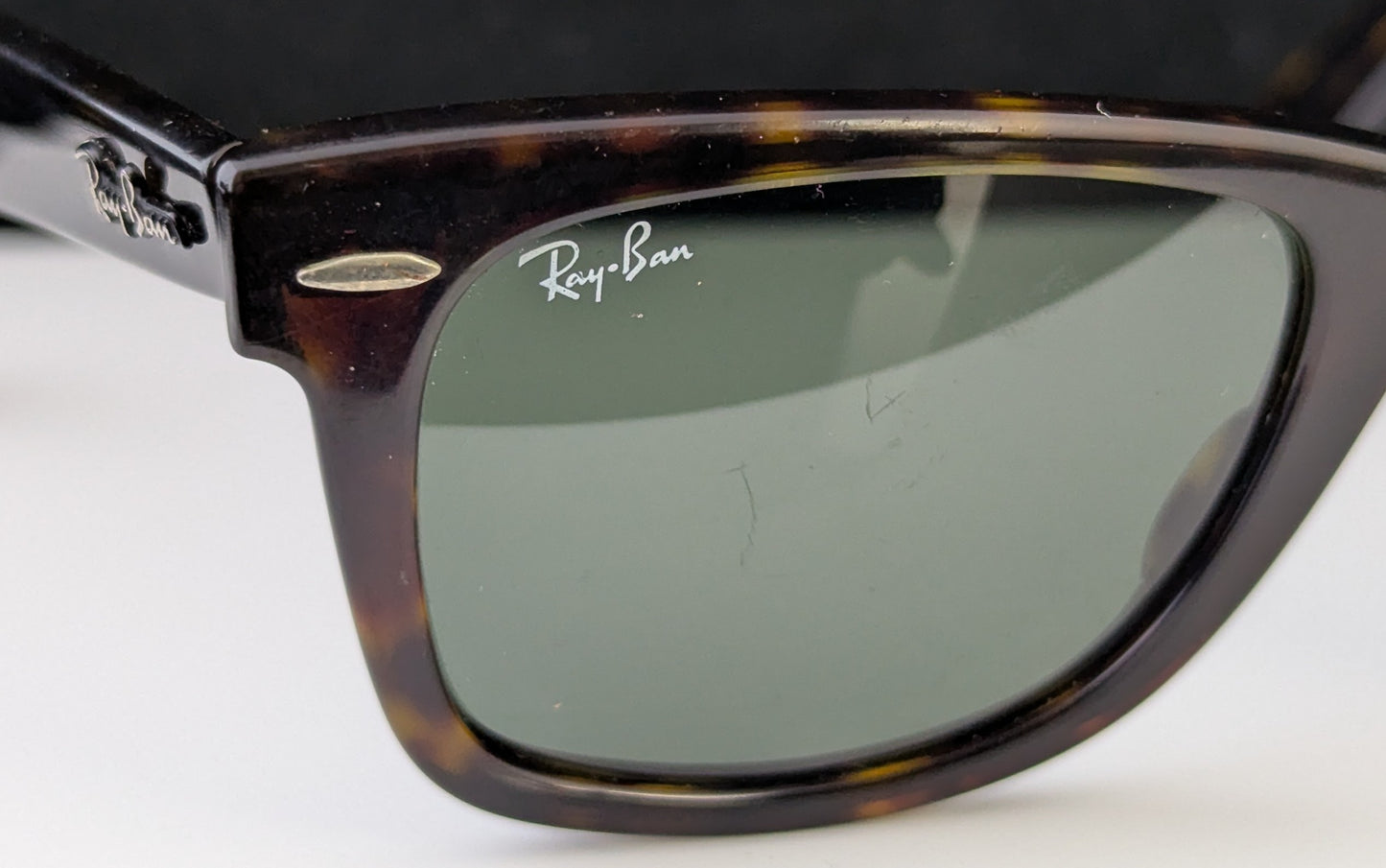 Vintage Ray-Ban Wayfarer sunglasses, cased