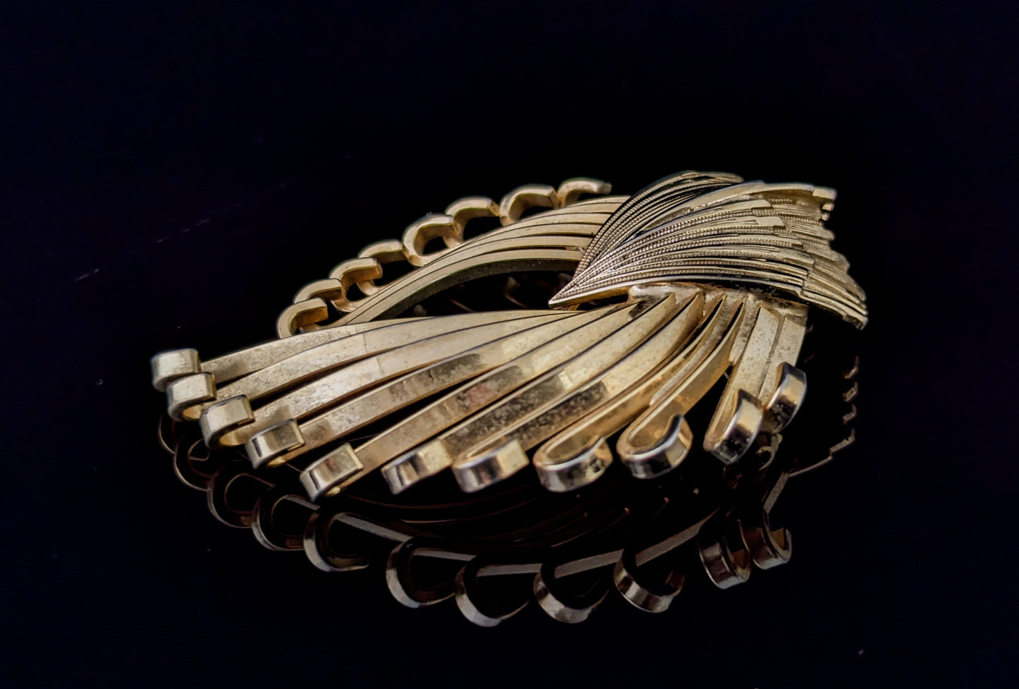 Vintage gold tone spray brooch, Kramer, Deco fan