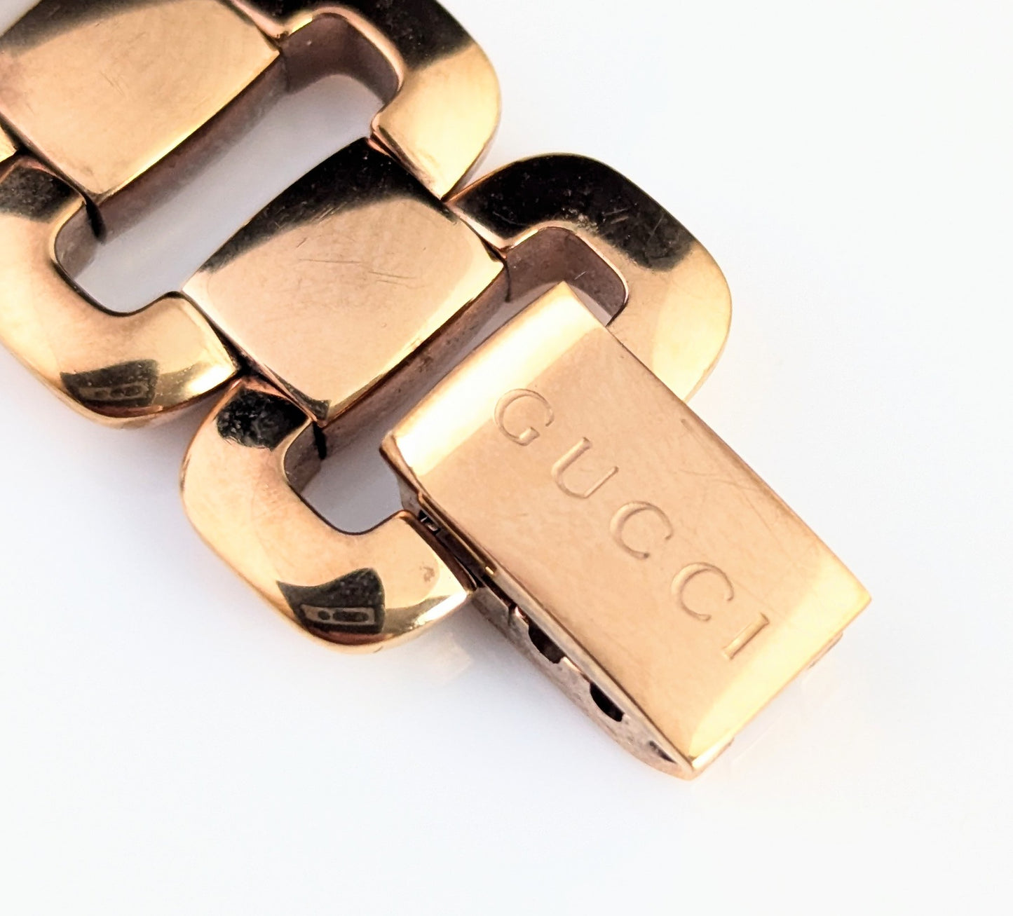 Gucci G ladies rose gold plated wristwatch, Diamond set