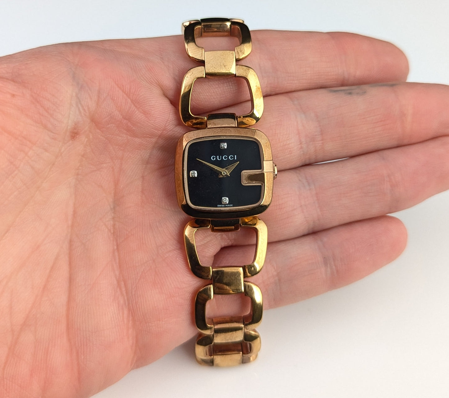 Gucci G ladies rose gold plated wristwatch, Diamond set