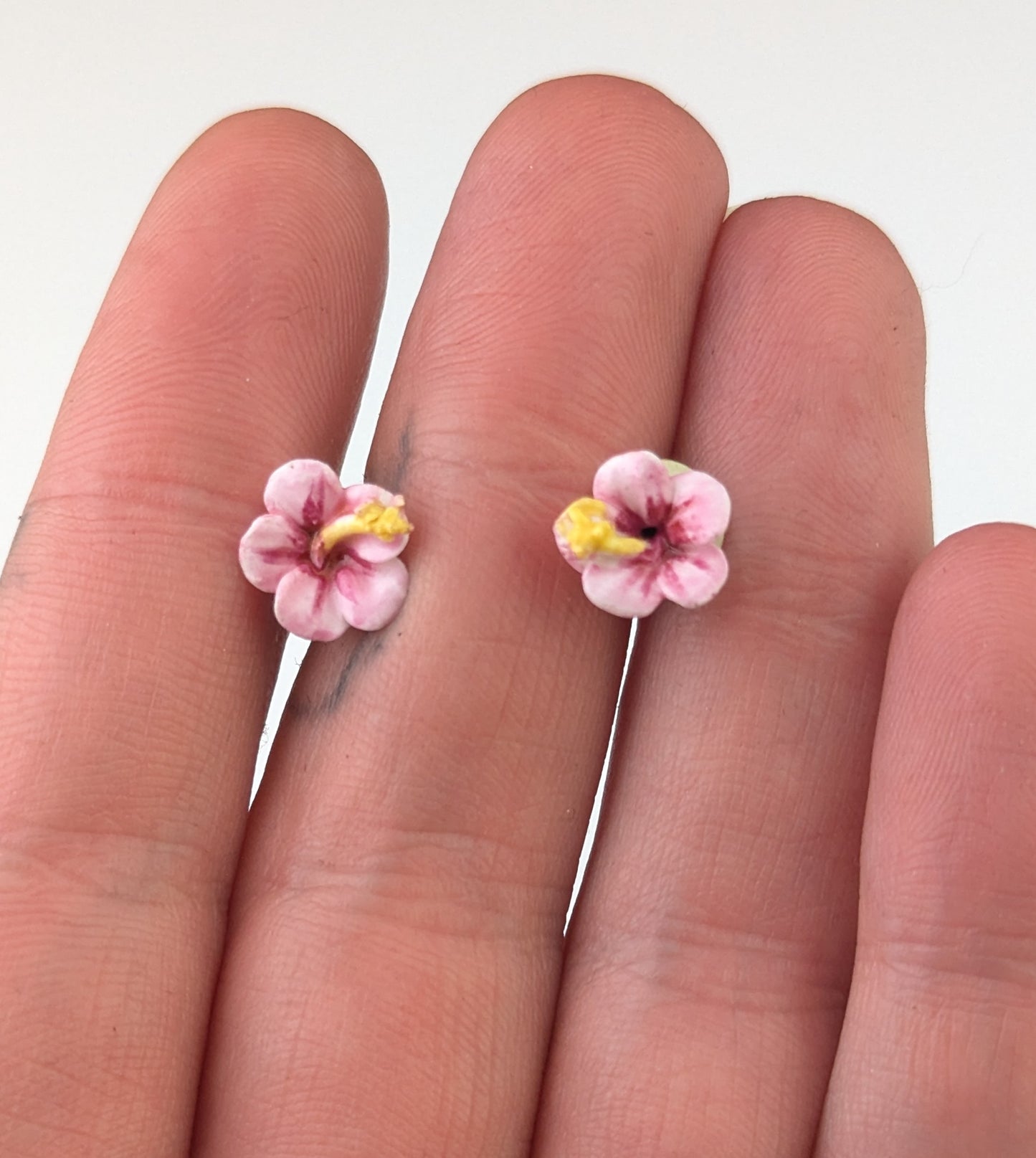 Vintage ceramic flower earrings, Pink Floral Studs