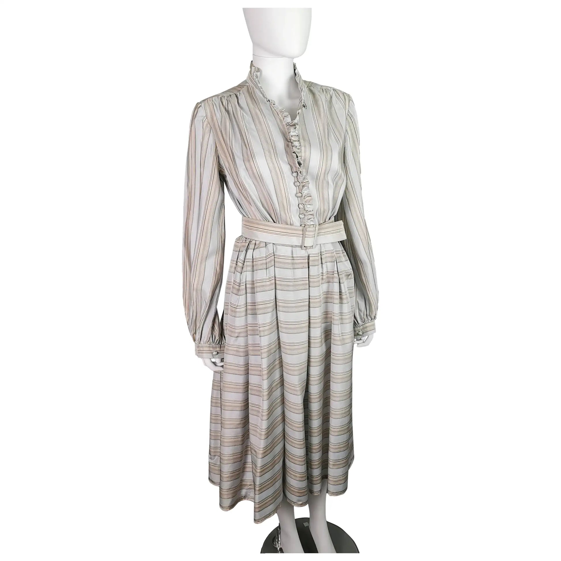 Vintage 1970s silk shirtwaist dress, Maureen Baker Vintage 1970s silk shirtwaist dress, Maureen Baker