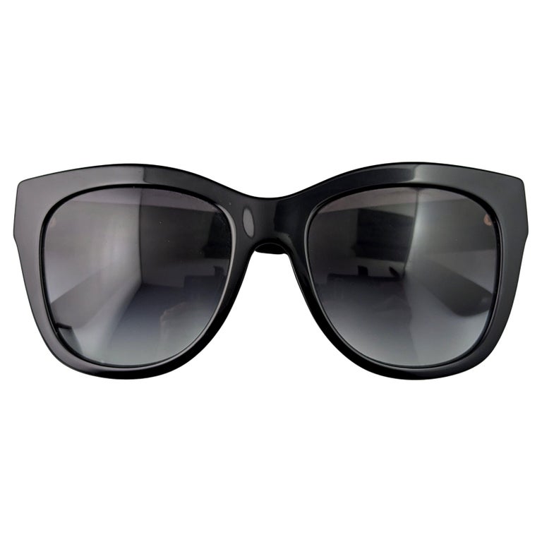 Vintage Dolce and Gabbana ladies sunglasses, black, gradient lense