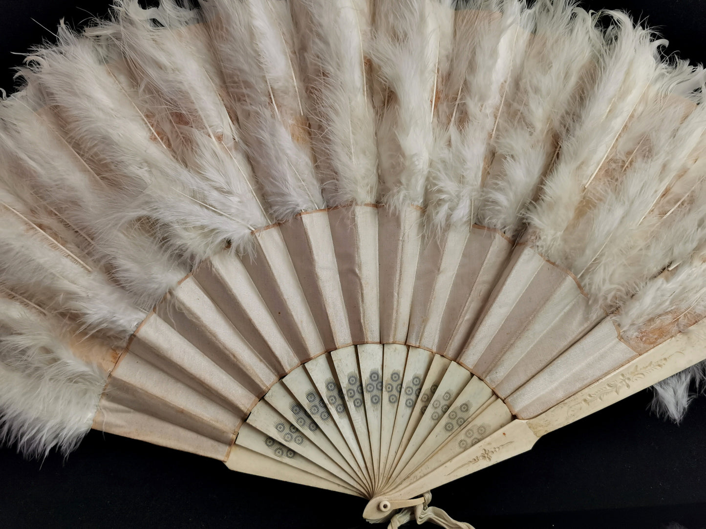 Antique Victorian hand fan, silk, feather and bone