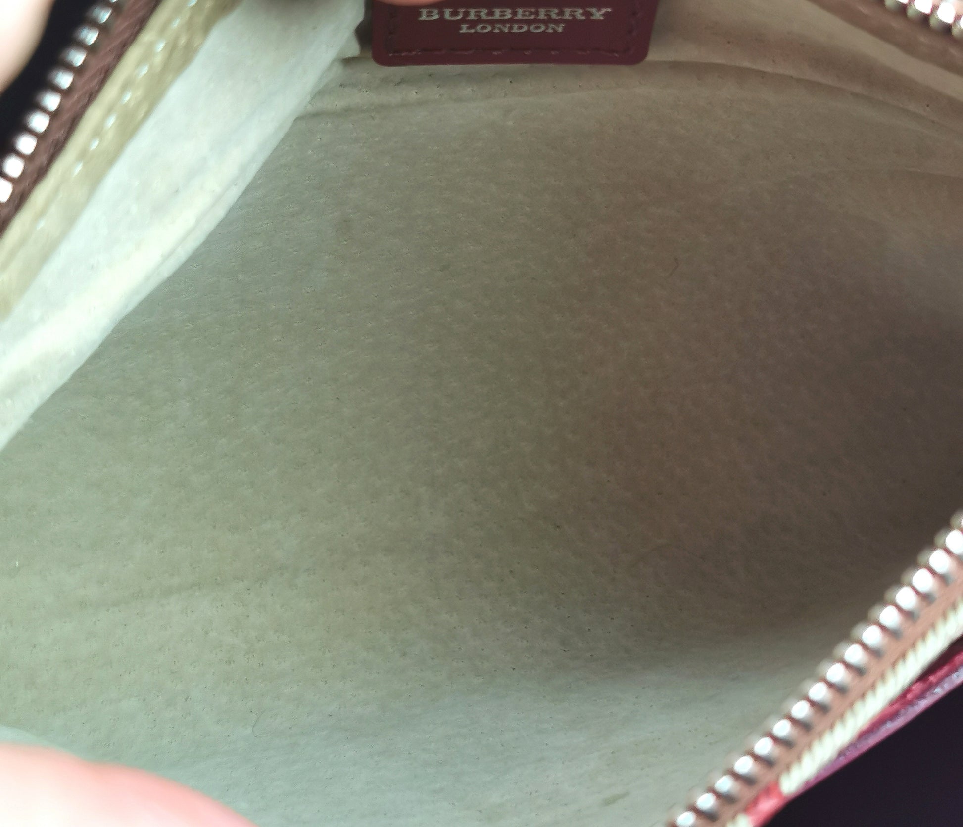 Classic Burberry nova check pochette bag AGC1405