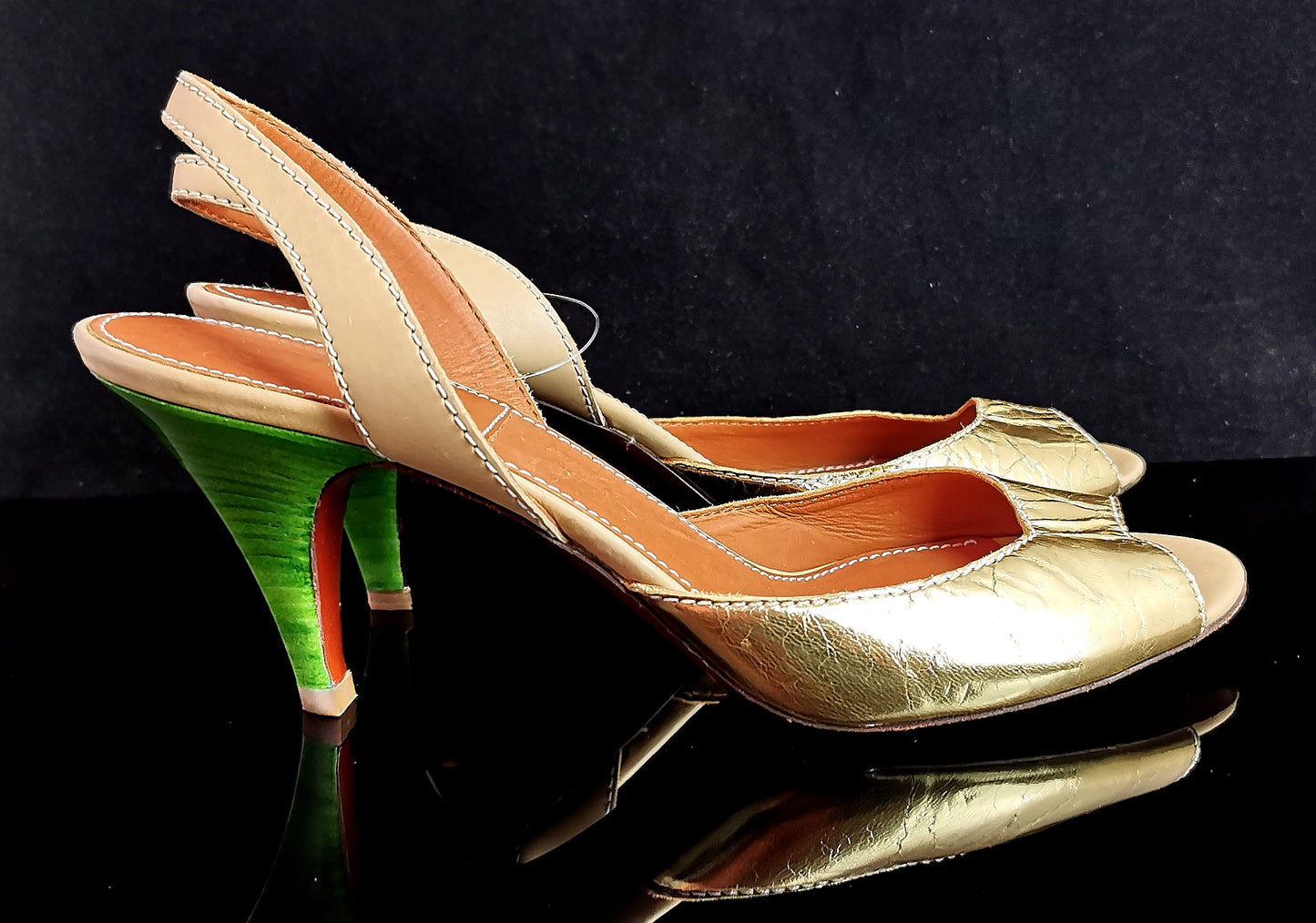Lanvin ete 2010 crinkled gold leather shoes, green heeled slingback sandals