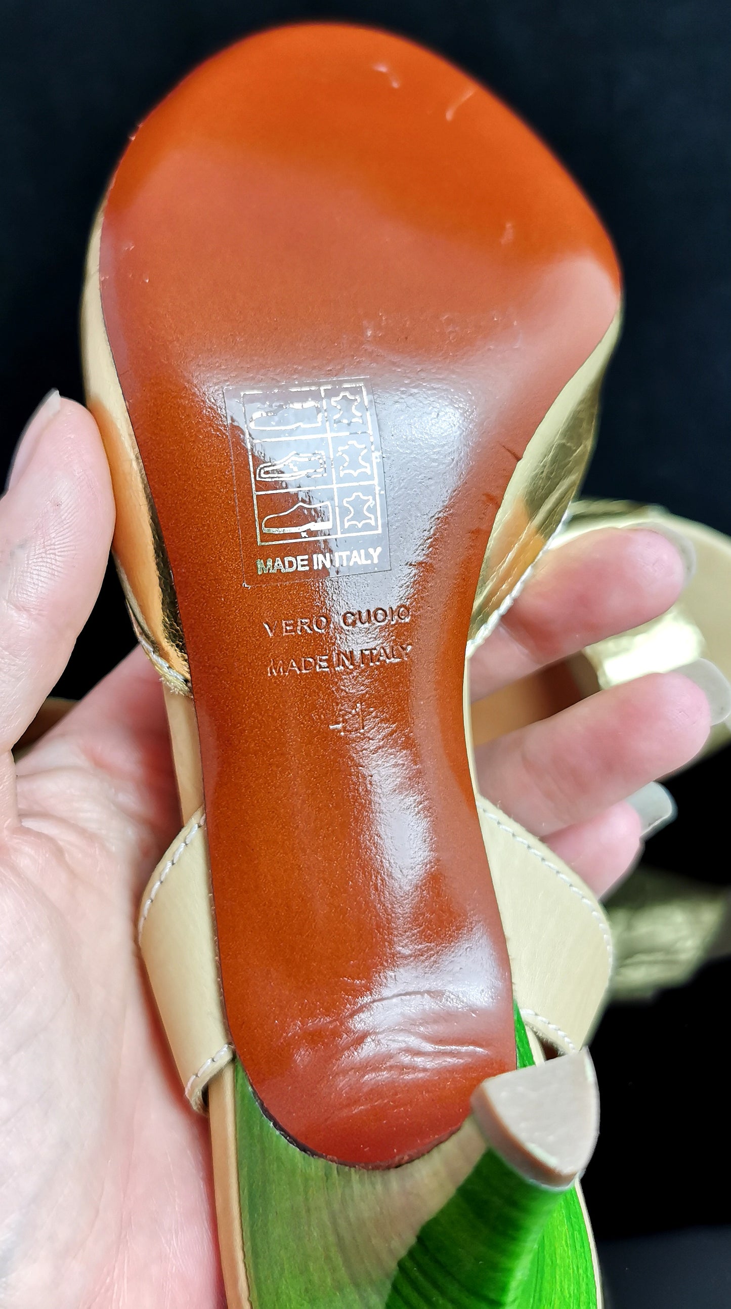 Lanvin ete 2010 crinkled gold leather shoes, green heeled slingback sandals