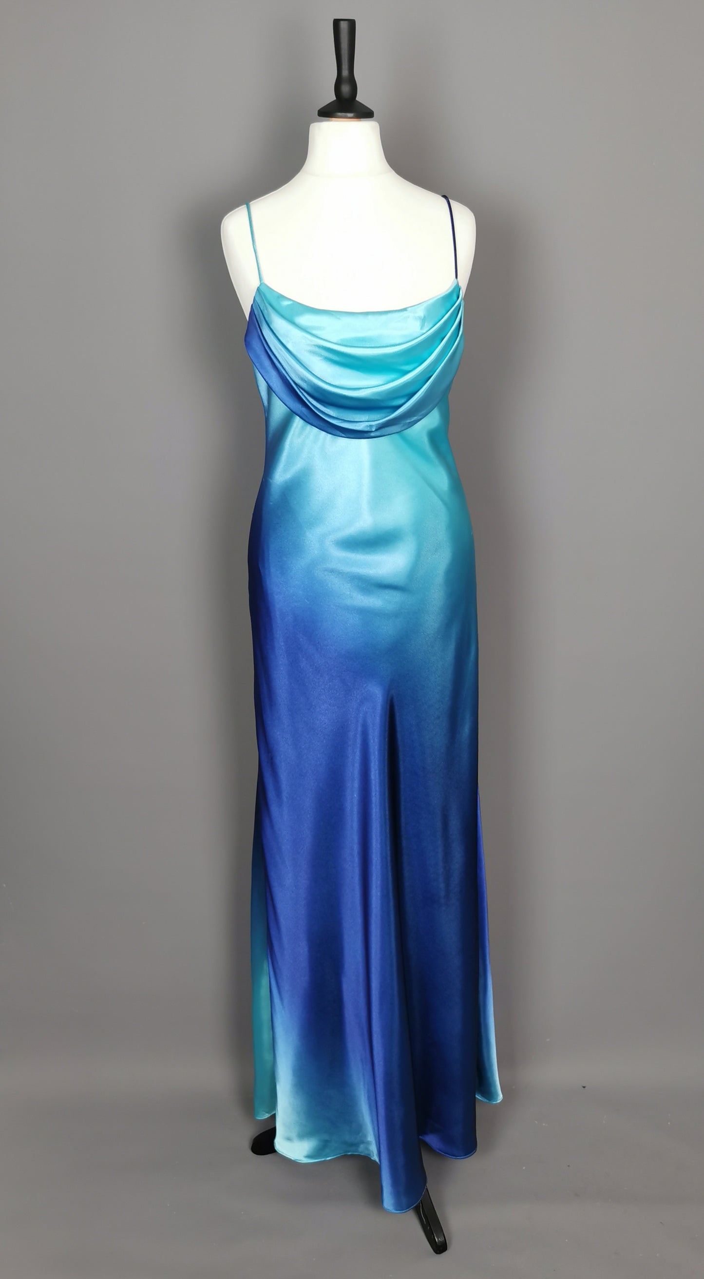 Vintage Blue Ombre bombshell dress, Onyx Nite, Prom, party TCTvintage Vintage Blue Ombre bombshell dress, Onyx Nite, Prom, party TCTvintage