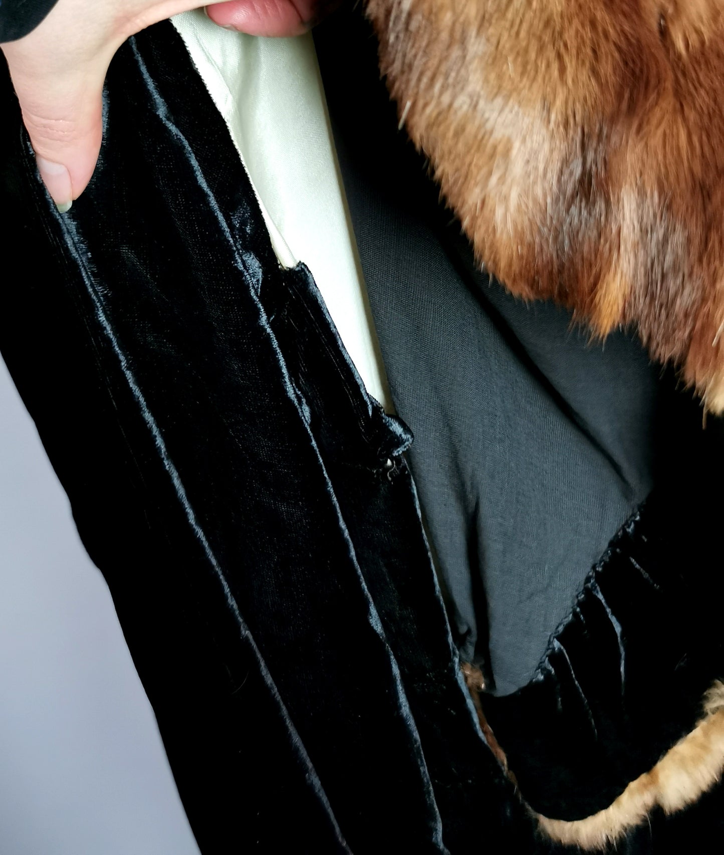 Vintage 1930s Black velvet opera coat, Mink trimmed