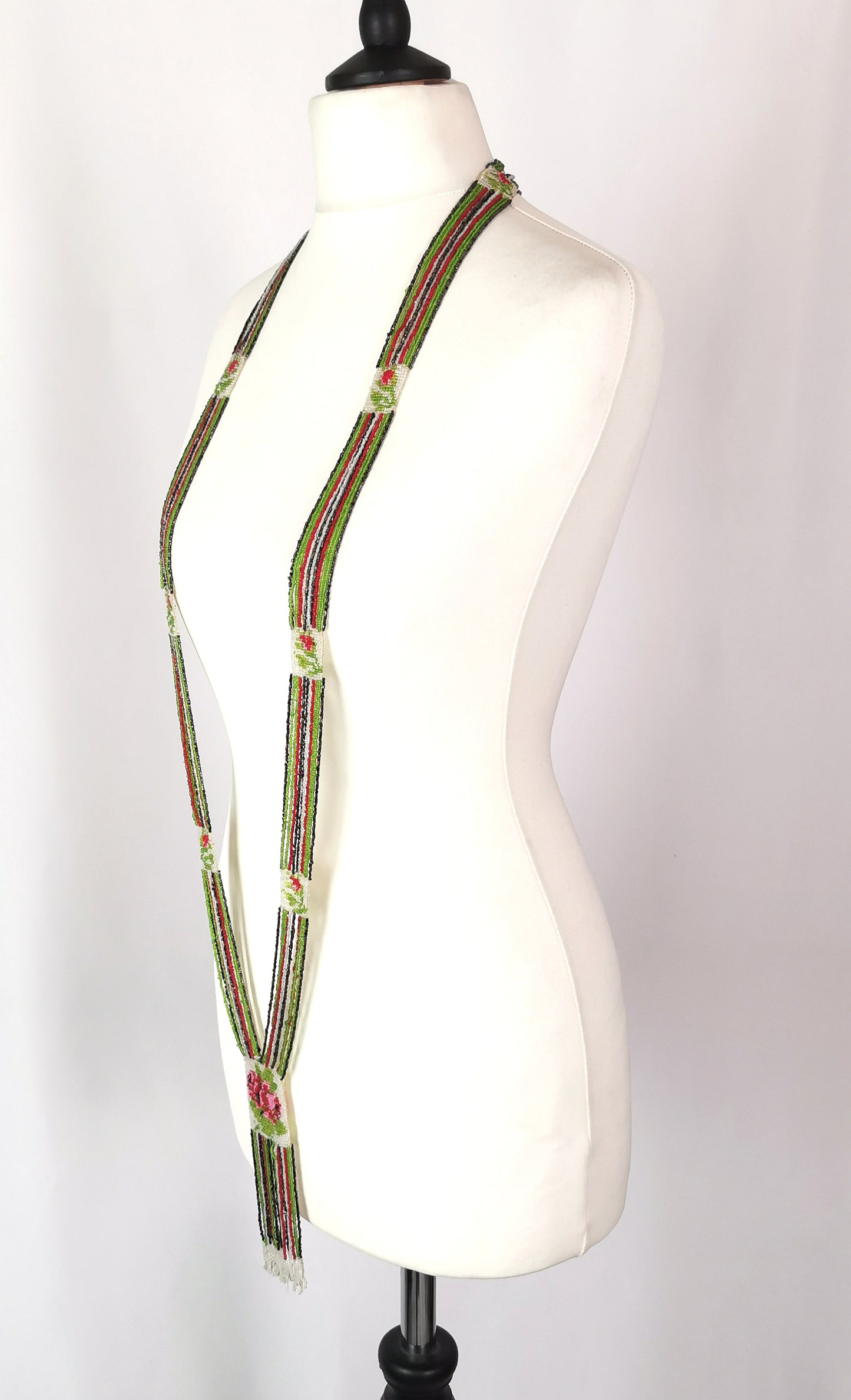 Art Deco glass beadwork sautoir necklace, floral, Flapper length