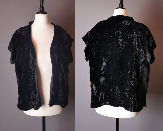 Vintage 30s Black velvet jacket, short sleeved